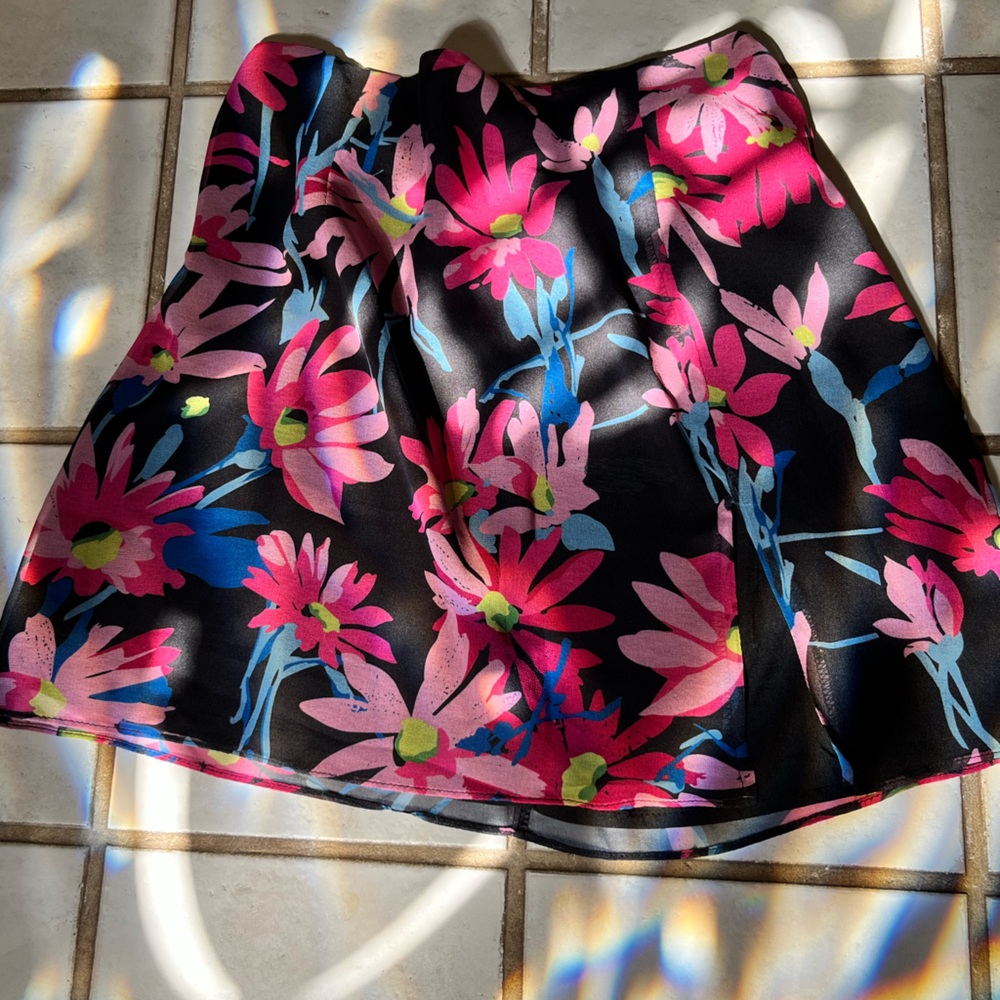 Lulus floral mini skirt